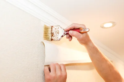 Pose de papier peint à Sourniac — revêtements muraux et toiles de verre